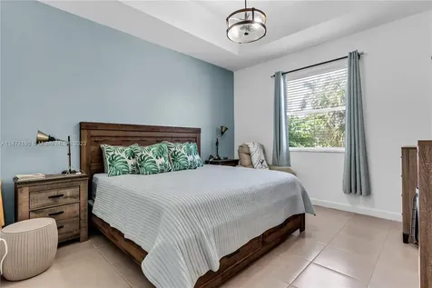 22180 SW 93rd Place Cutler Bay FL 33190