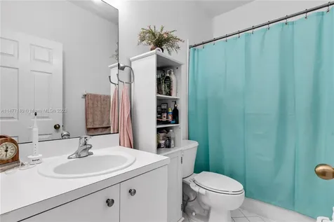 22180 SW 93rd Place Cutler Bay FL 33190