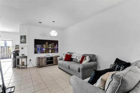 22180 SW 93rd Place Cutler Bay FL 33190
