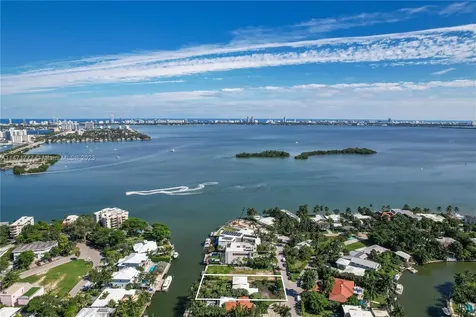 1075 Belle Meade Island Drive Miami FL 33138