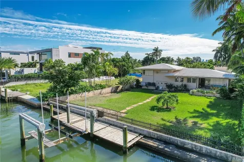 1075 Belle Meade Island Drive Miami FL 33138