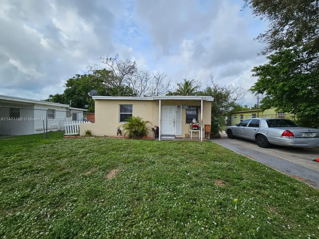 1817 NW 25th Avenue Fort Lauderdale FL 33311