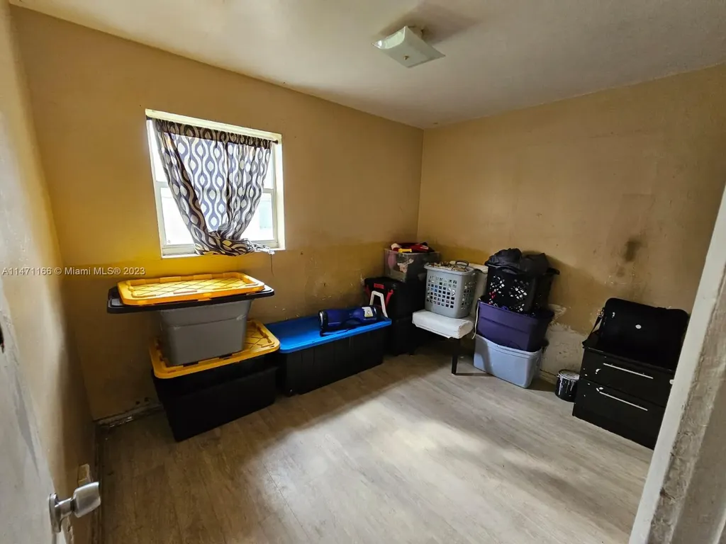 1817 NW 25th Avenue Fort Lauderdale FL 33311