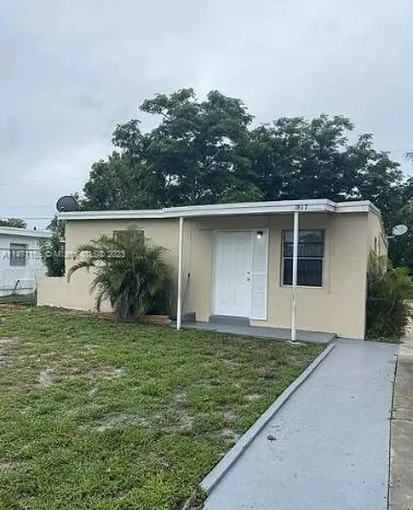 1817 NW 25th Avenue Fort Lauderdale FL 33311
