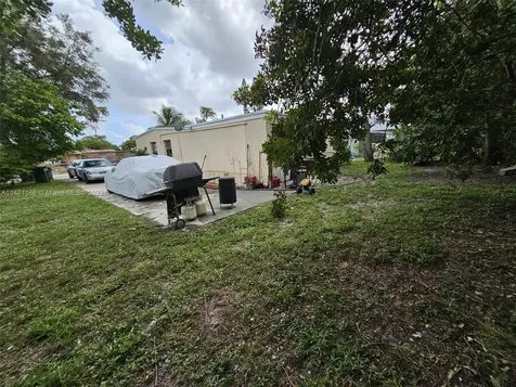 1817 NW 25th Avenue Fort Lauderdale FL 33311