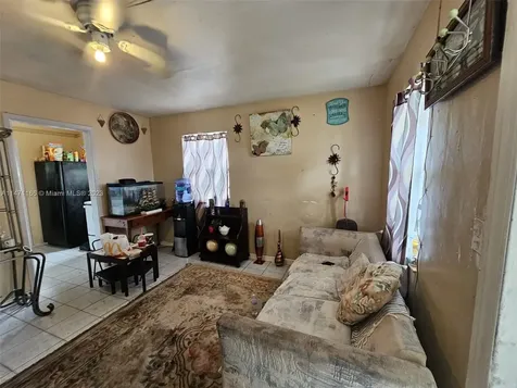 1817 NW 25th Avenue Fort Lauderdale FL 33311