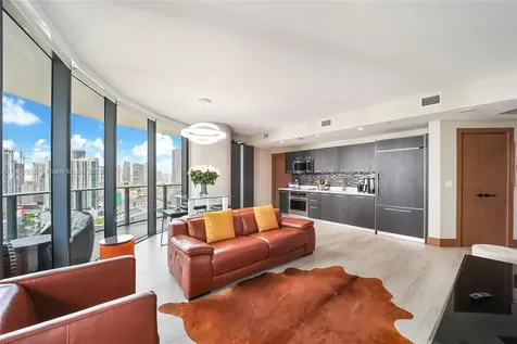 45 SW 9th Street Miami FL 33130