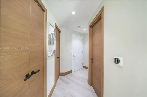 45 SW 9th Street Miami FL 33130