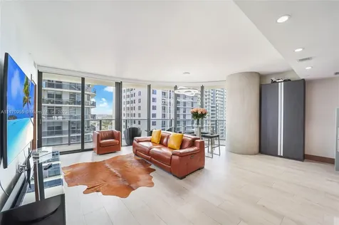 45 SW 9th Street Miami FL 33130