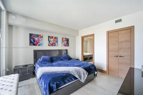 45 SW 9th Street Miami FL 33130