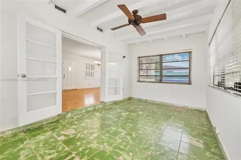 2411 SW 84th Avenue Miami FL 33155