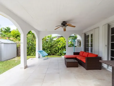 9056 Emerson Avenue Surfside FL 33154