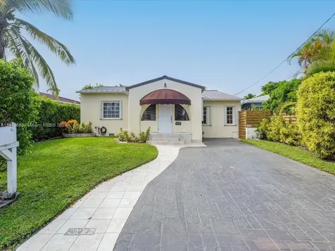 9056 Emerson Avenue Surfside FL 33154