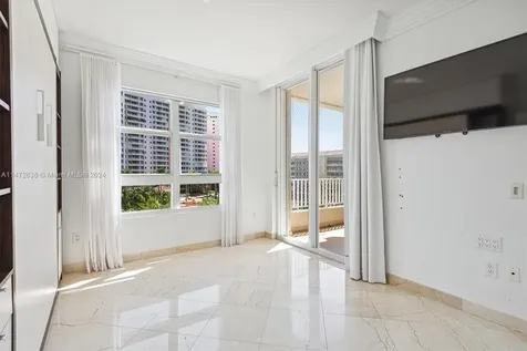 715 Crandon Boulevard Key Biscayne FL 33149