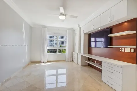 715 Crandon Boulevard Key Biscayne FL 33149