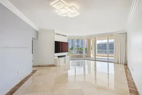 715 Crandon Boulevard Key Biscayne FL 33149