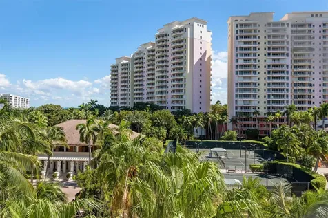 715 Crandon Boulevard Key Biscayne FL 33149