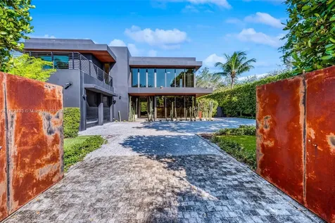 7545 SW 55th Avenue Miami FL 33143