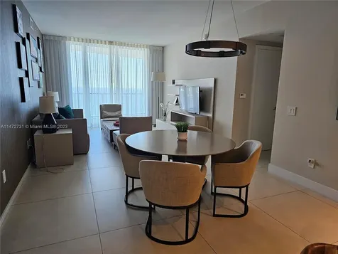 4111 S Ocean Drive Hollywood FL 33019