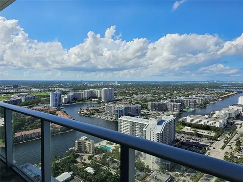 4111 S Ocean Drive Hollywood FL 33019