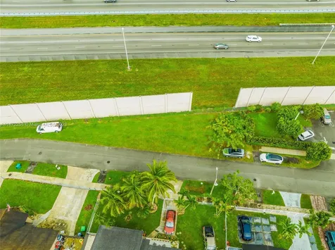 256 SW Street Homestead FL 33032