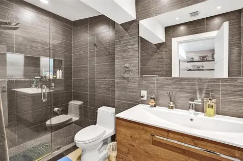 19105 NE 21st Avenue North Miami Beach FL 33179