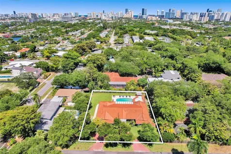 19105 NE 21st Avenue North Miami Beach FL 33179