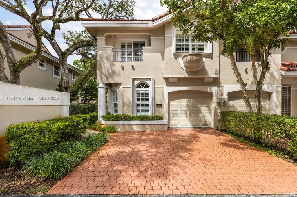 6859 SW 89th Terrace Pinecrest FL 33156
