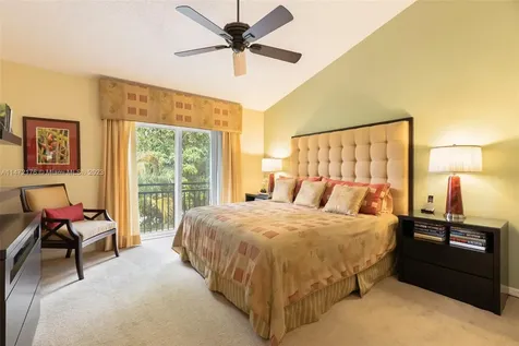 6859 SW 89th Terrace Pinecrest FL 33156