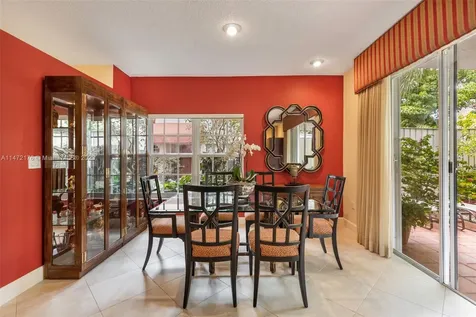 6859 SW 89th Terrace Pinecrest FL 33156