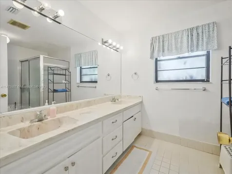 5580 SW 97th Terrace Cooper City FL 33328