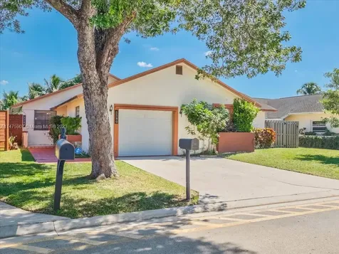 5580 SW 97th Terrace Cooper City FL 33328