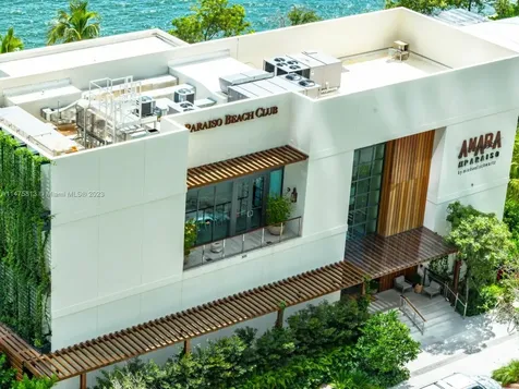 650 NE 32nd Street Miami FL 33137