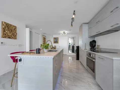 650 NE 32nd Street Miami FL 33137