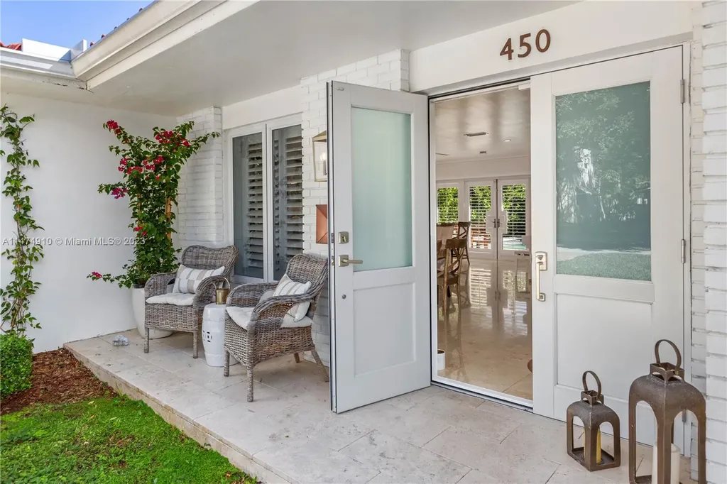 450 Sevilla Avenue Coral Gables FL 33134