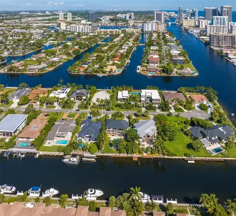 119 Holiday Drive Hallandale Beach FL 33009
