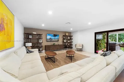 119 Holiday Drive Hallandale Beach FL 33009