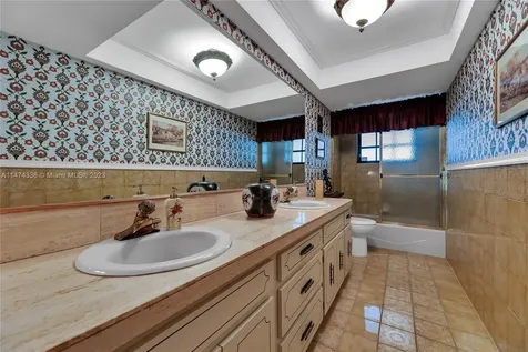 400 NW 131st Avenue Plantation FL 33325