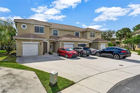 12124 SW 4th Street Pembroke Pines FL 33025