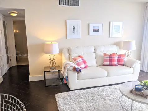 5 Island Avenue Miami Beach FL 33139