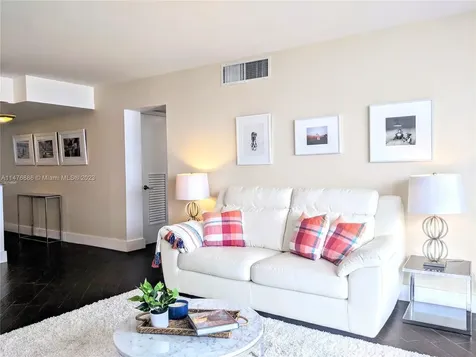 5 Island Avenue Miami Beach FL 33139