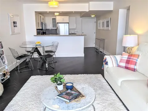 5 Island Avenue Miami Beach FL 33139