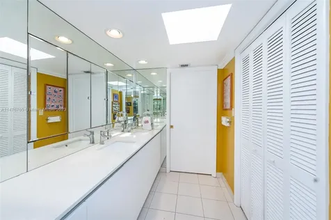 270 Cypress Drive Key Biscayne FL 33149