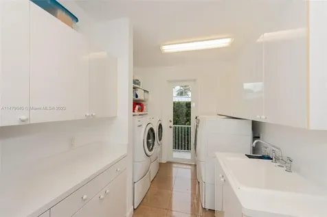 1095 Mariner Drive Key Biscayne FL 33149