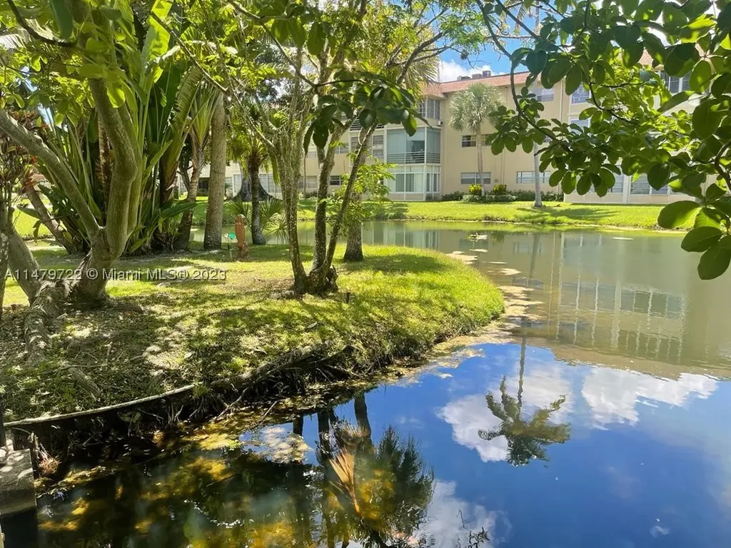 5051 W Oakland Park Boulevard Lauderdale Lakes FL 33313
