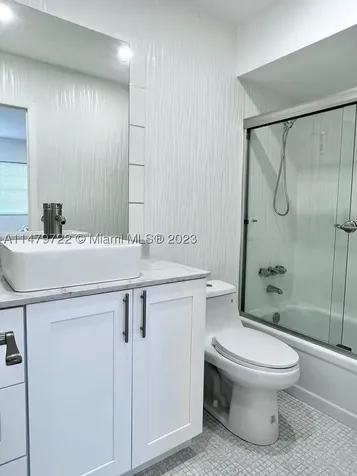 5051 W Oakland Park Boulevard Lauderdale Lakes FL 33313