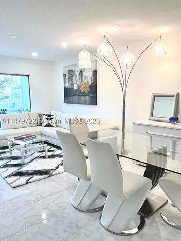 5051 W Oakland Park Boulevard Lauderdale Lakes FL 33313