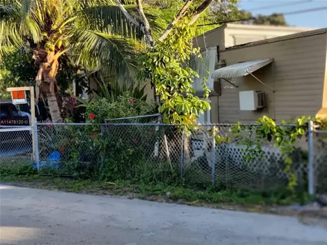 2234 NE 137 Street North Miami Beach FL 33181-1840