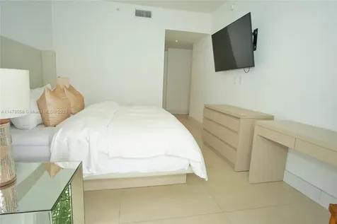 4111 S Ocean Drive Hollywood FL 33019
