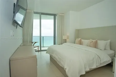 4111 S Ocean Drive Hollywood FL 33019
